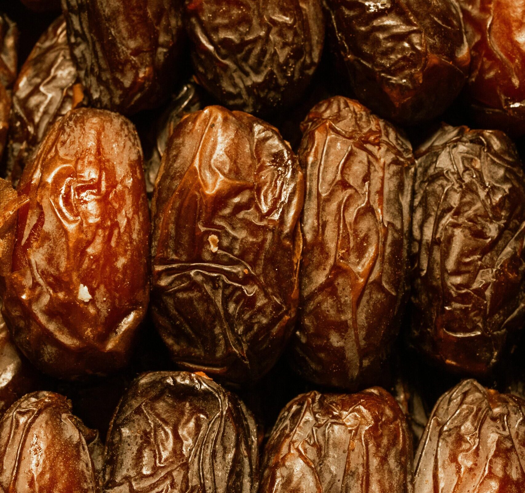 Organic Dates On The Market